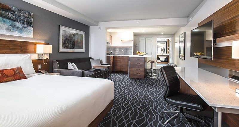 Delta Hotels by Marriott Waterloo Exteriör bild