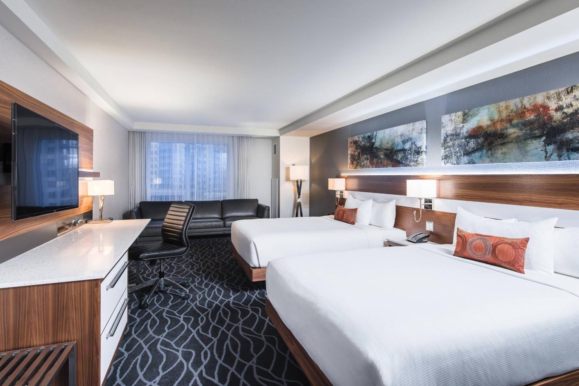Delta Hotels by Marriott Waterloo Exteriör bild