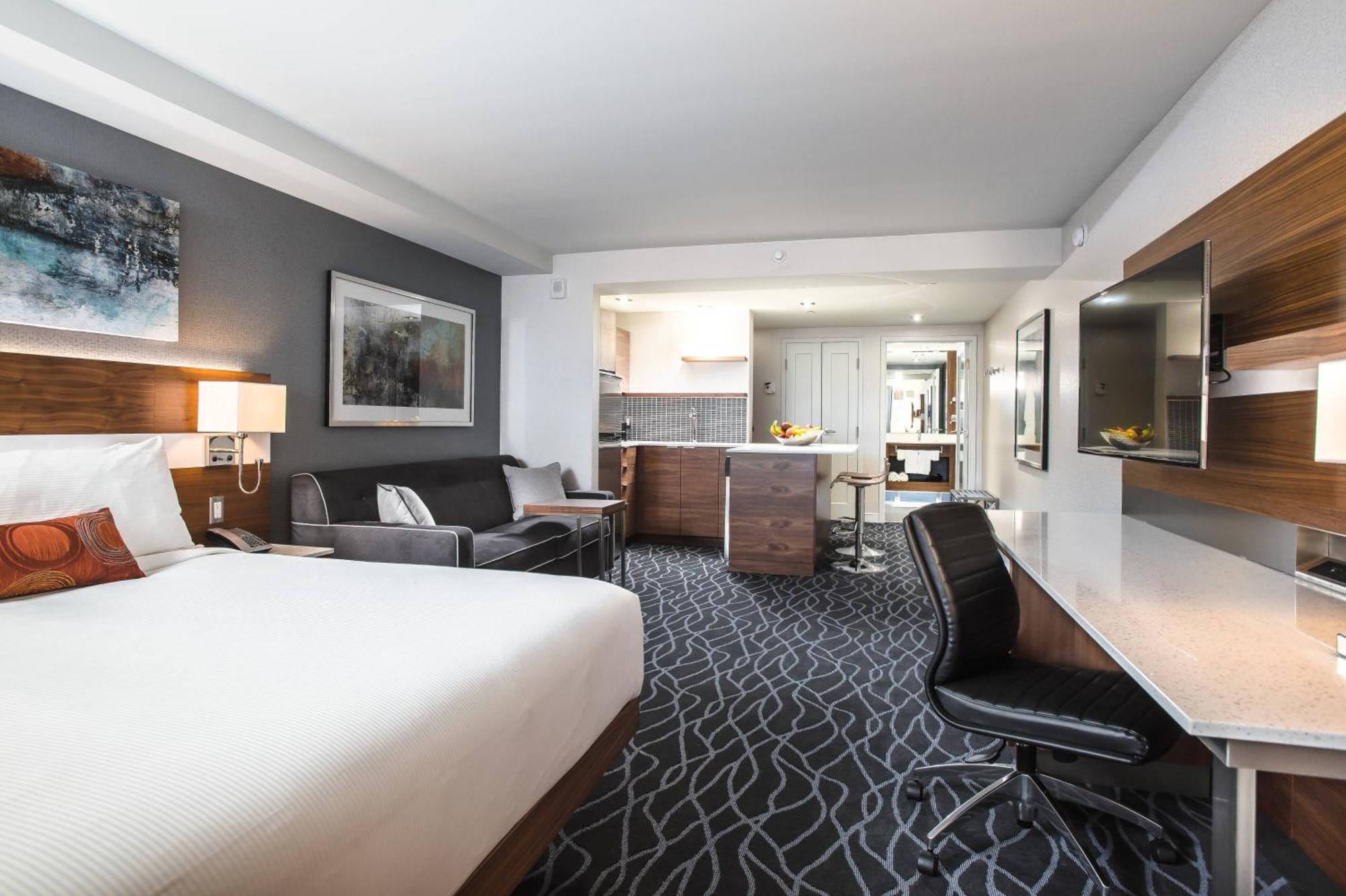 Delta Hotels by Marriott Waterloo Exteriör bild
