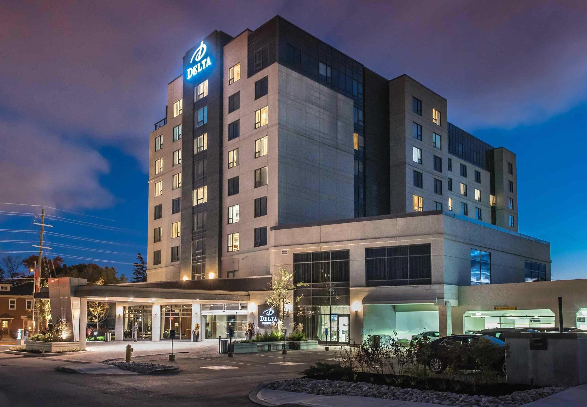 Delta Hotels by Marriott Waterloo Exteriör bild